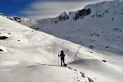 47 E qui finiscono le orme nella neve ...